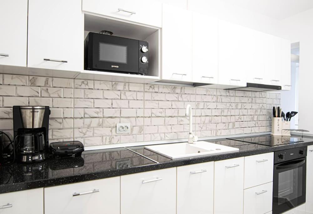 Ultra Central Luxury 3Br 2Bath Apt & Amazing Views Bükreş Dış mekan fotoğraf